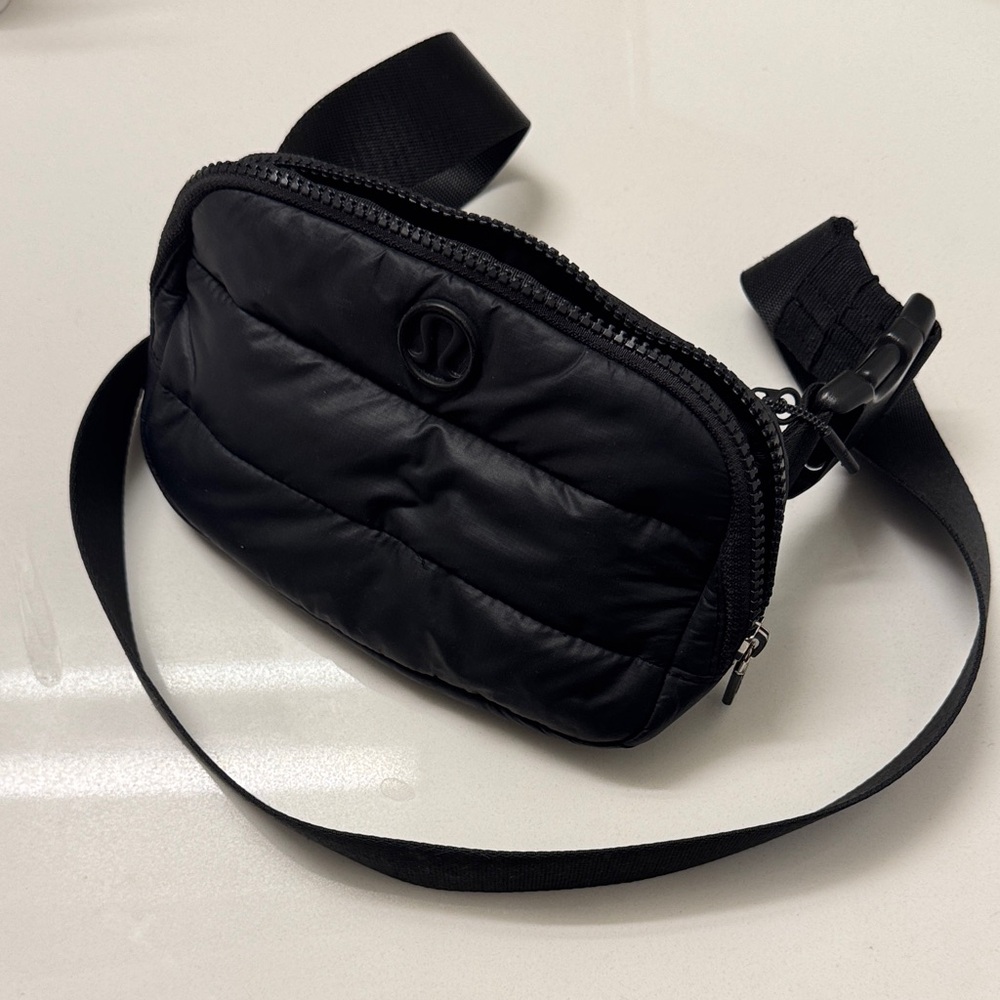 lululemon athletica Black Puffer Belt Bag